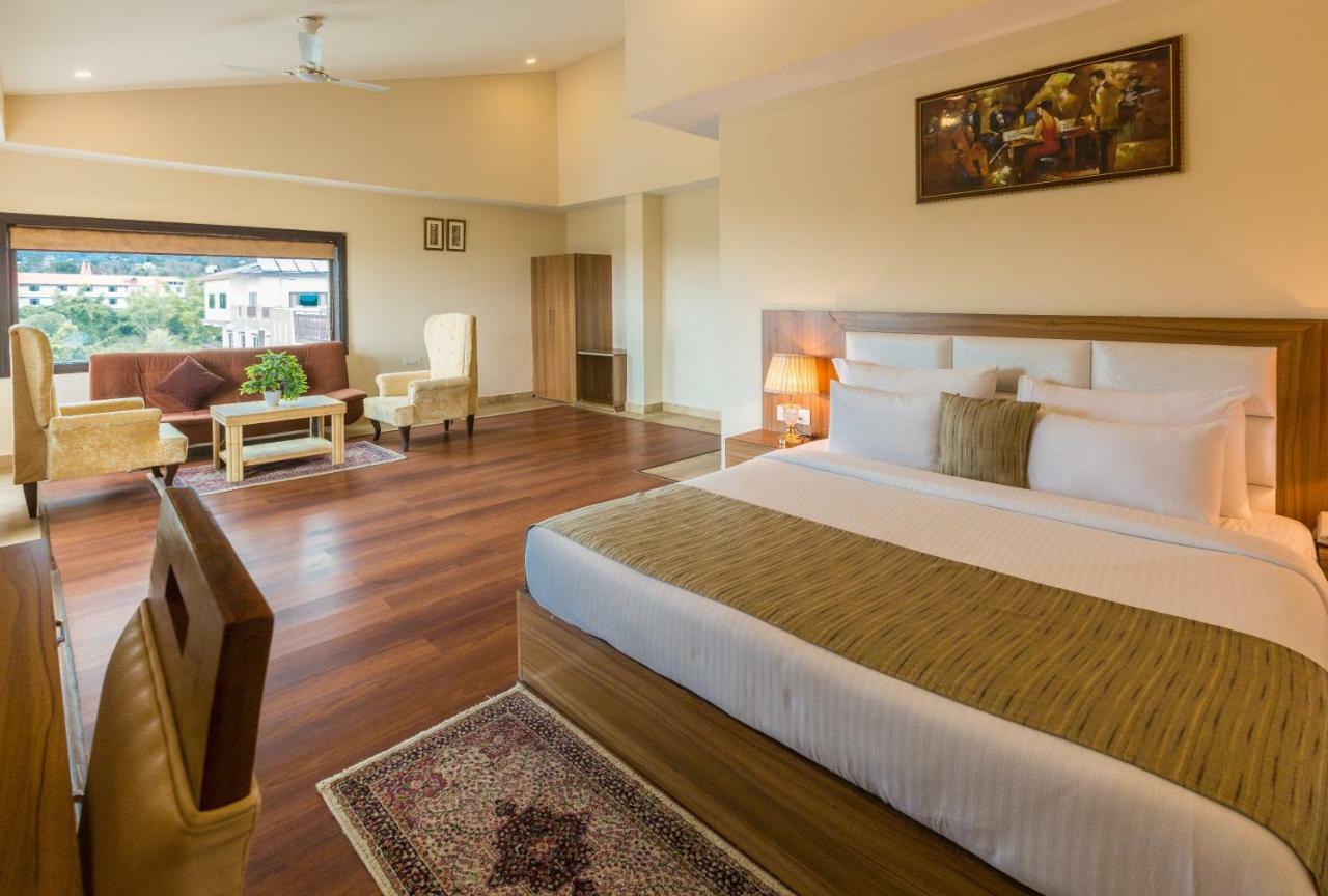 D'Polo Club & Spa Resort Дхарамсала Екстериор снимка